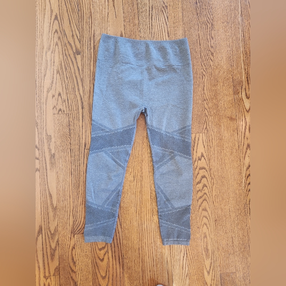 Fabletics Gray Seamless Workout Leggings L